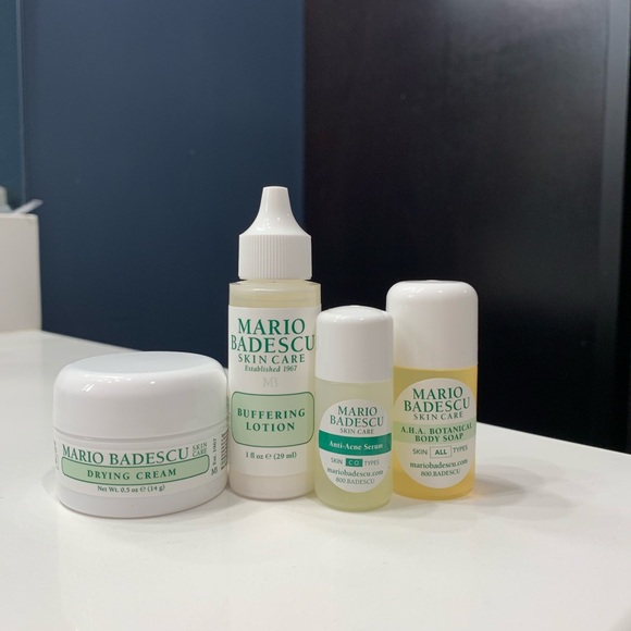 Brandy Melville Other - New Mario Badescu set!